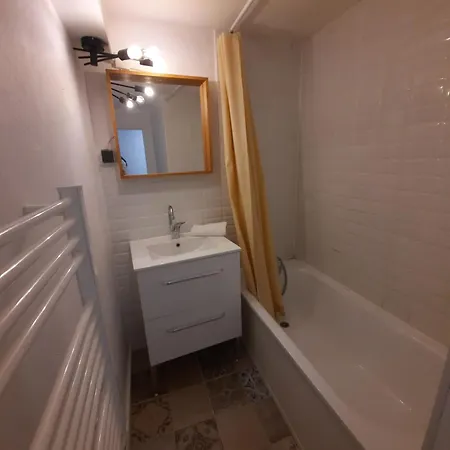 Le Crebillon - 30m2, 2 Prs, 1 Ch, Centre *